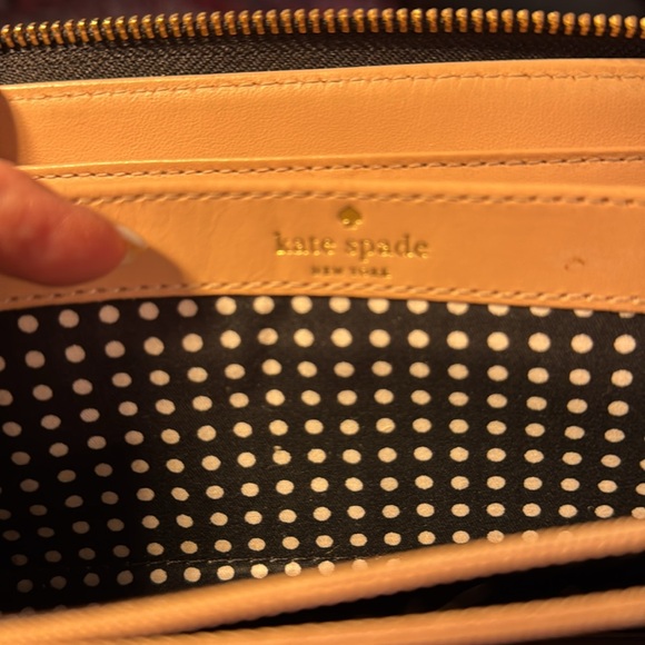 Wallet - Picture 4 of 4